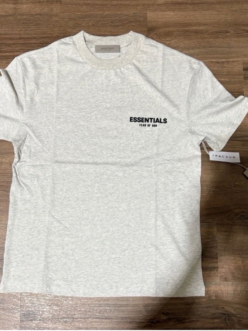 Fear of God ESSENTIALS Light oatmeal Tee